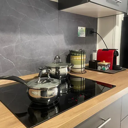 Апартаменты Maison Adelaide *