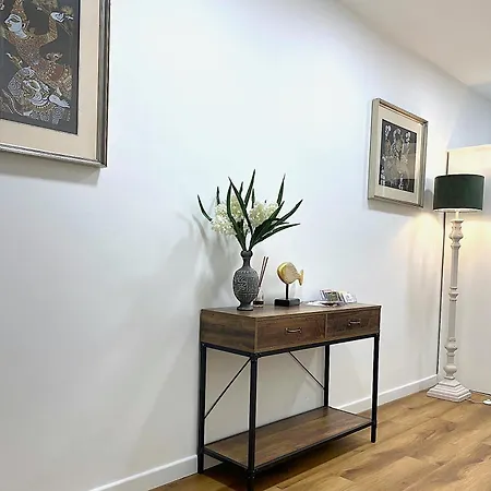 Maison Adelaide Apartment *