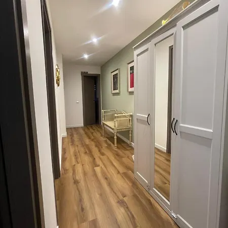 Maison Adelaide *